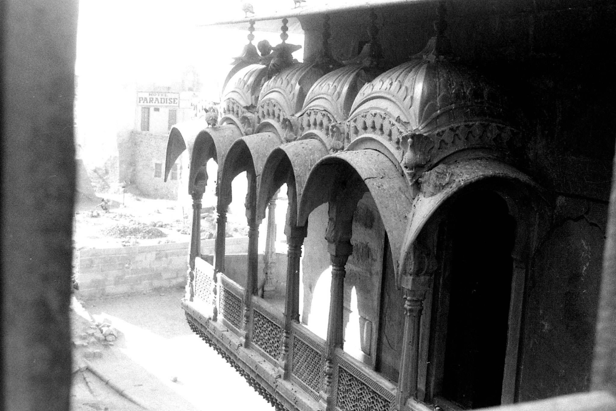 3/12/1989: 21: Jaisalmer balcony