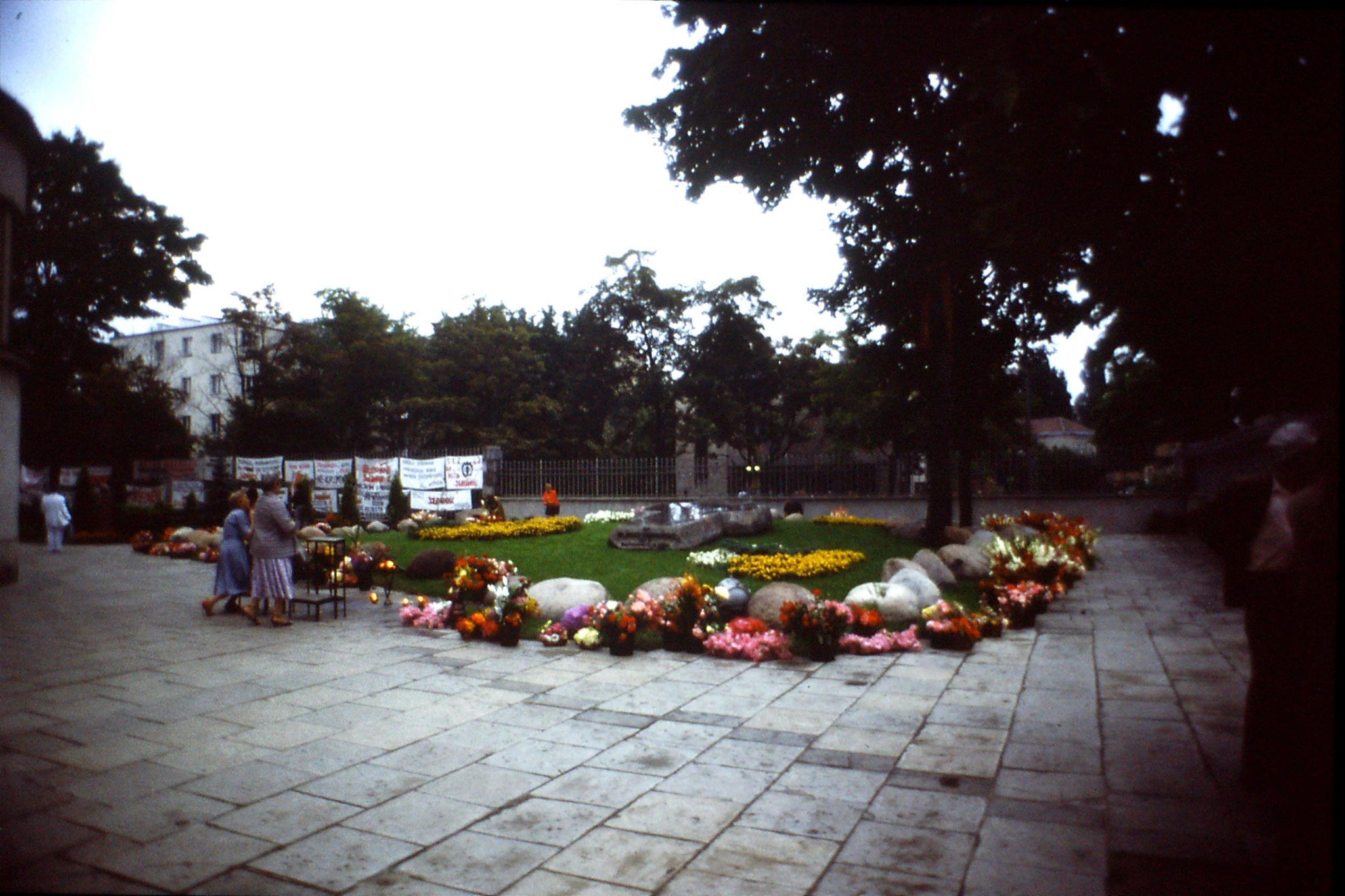 22/8/1988: 4: Fr Popiusko's church, the Red Church