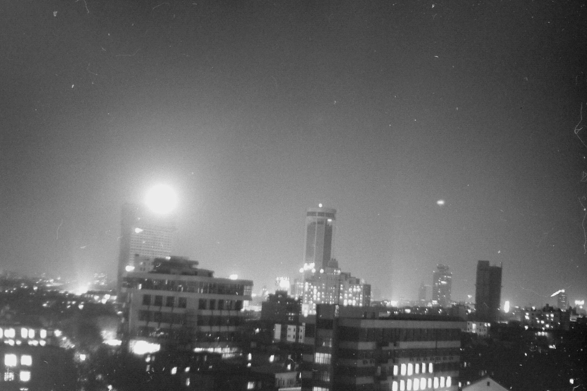 15/12/1988: 31: night view of Shanghai