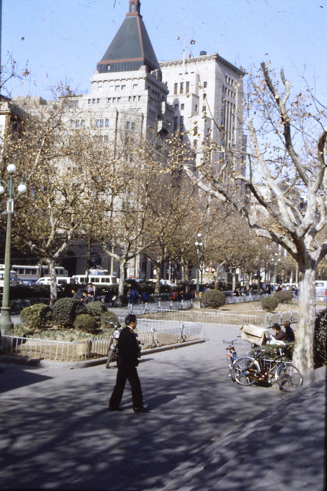 14/12/1988: 10: Shanghai peace hotel