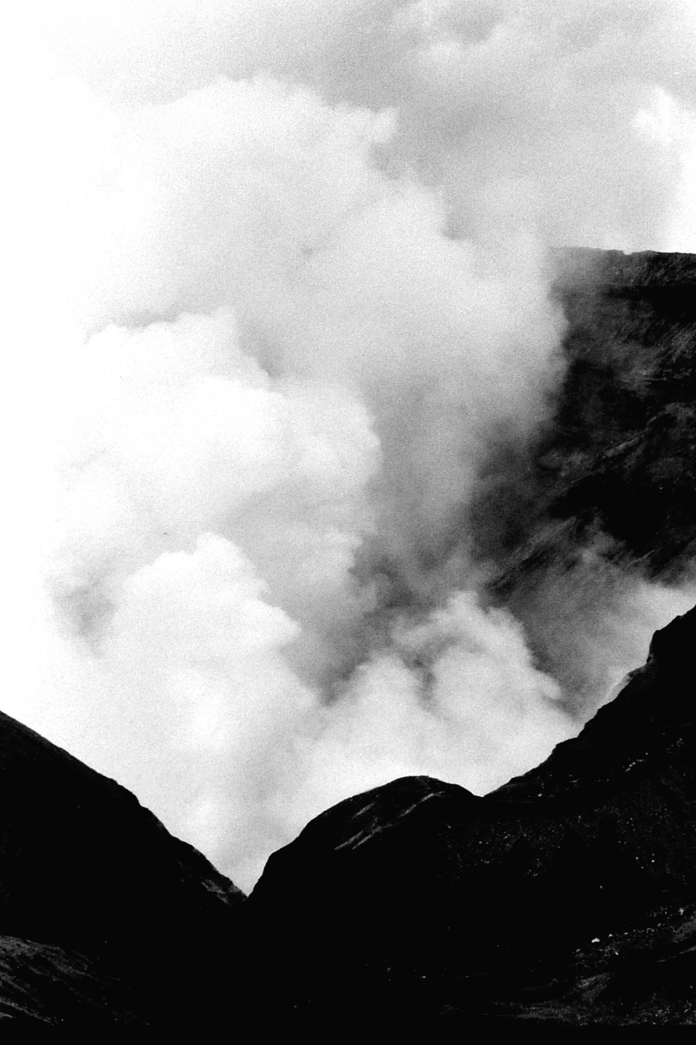 22/1/1989: 15: Aso volcano