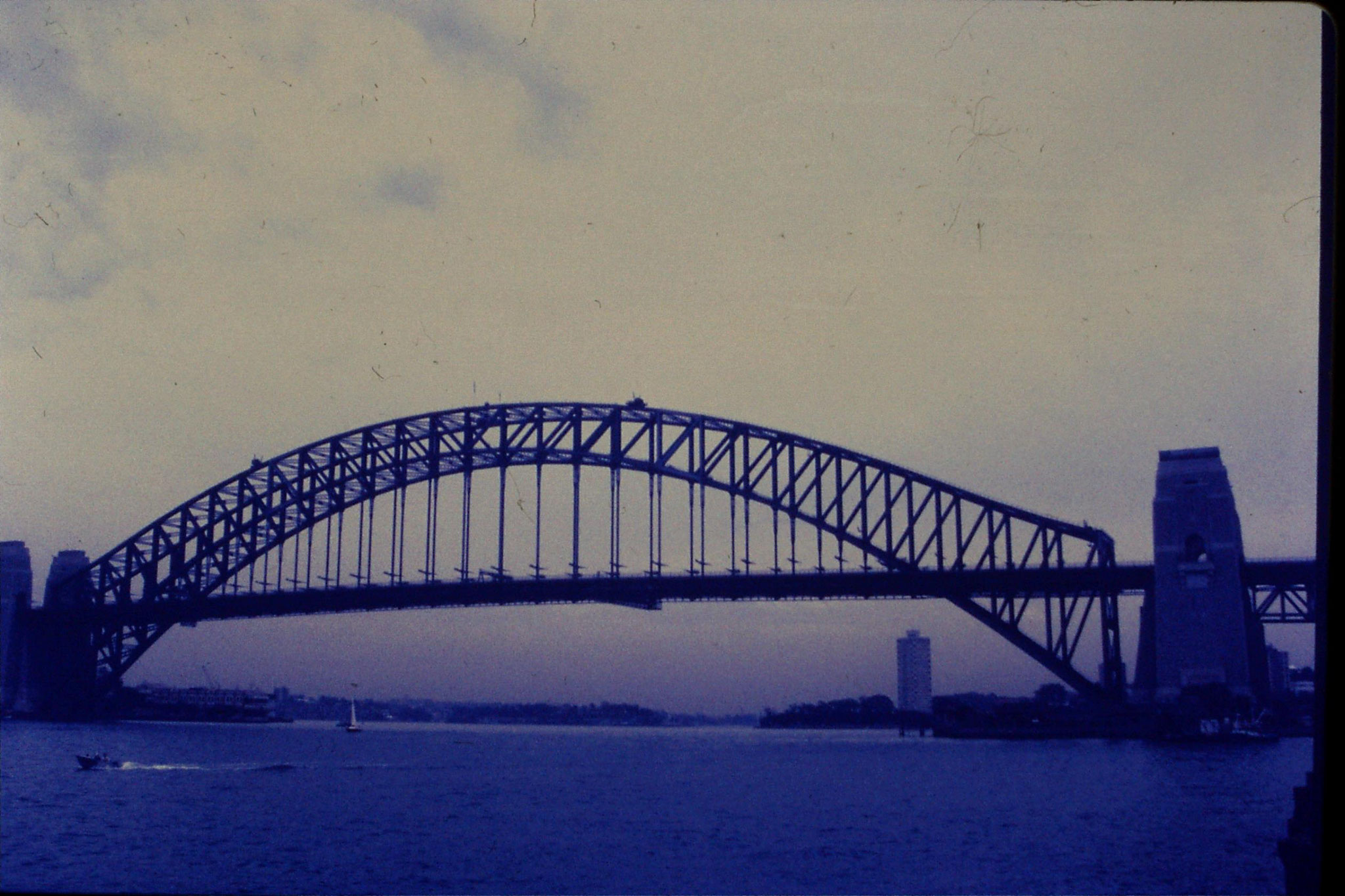 15/11/1990: 9: Sydney, Beulah St Wharf - Harbour Bridge