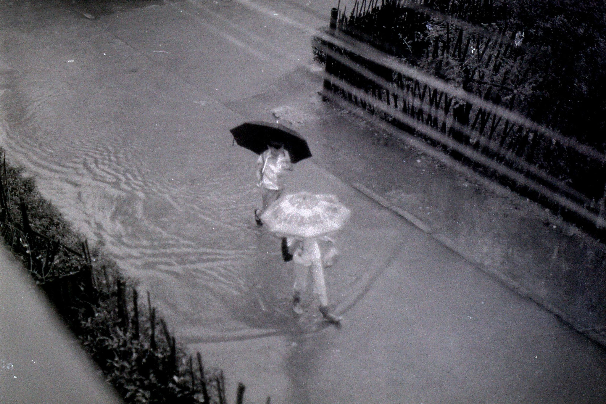 16/6/1989: 29: rainstorm at Zheda