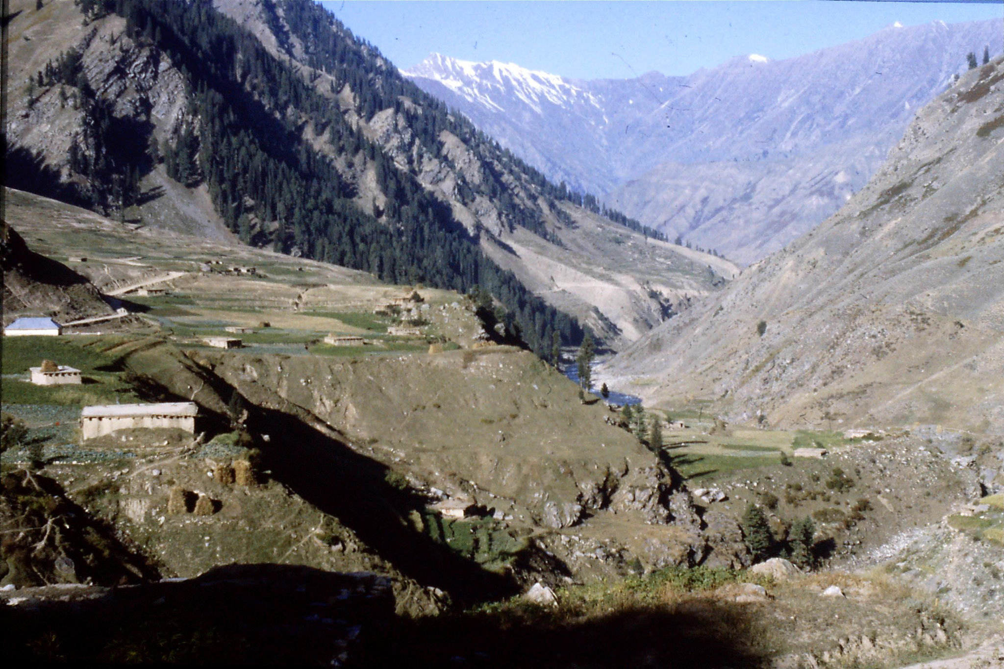 6/10/1989: 17: Kaghan Valley route to Batacundi