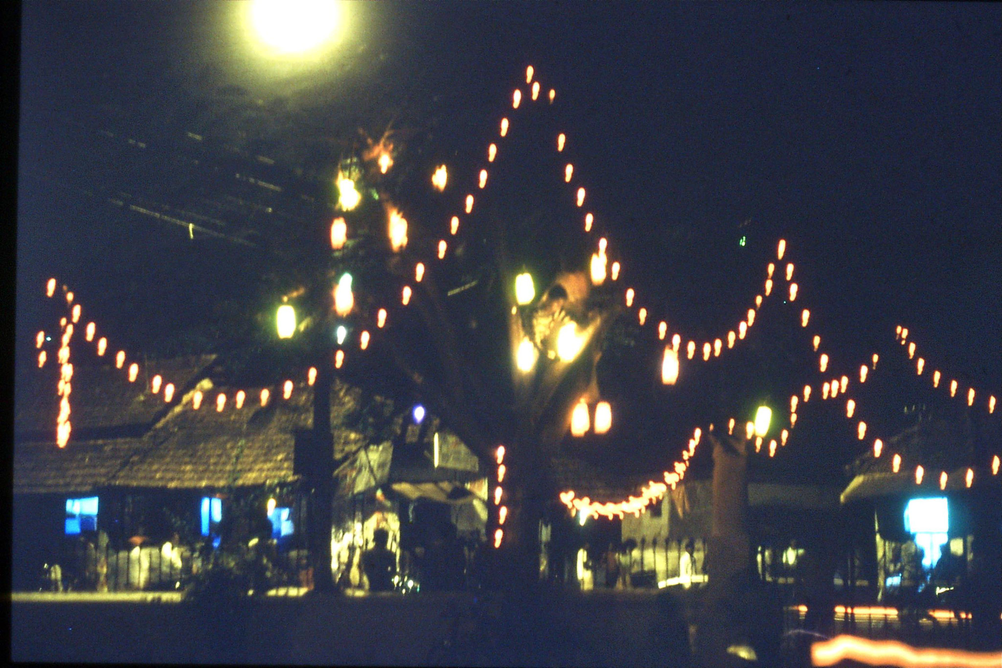 28/12/1989: 22: Goa Siolim decorations on church