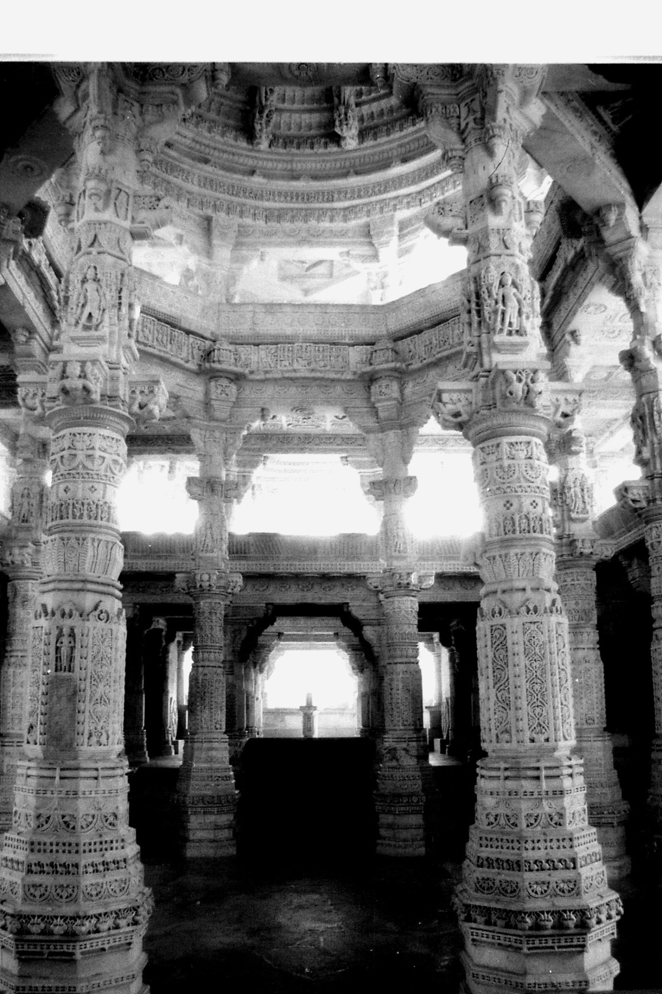 6/12/1989: 9: Ranakpur Jain temple