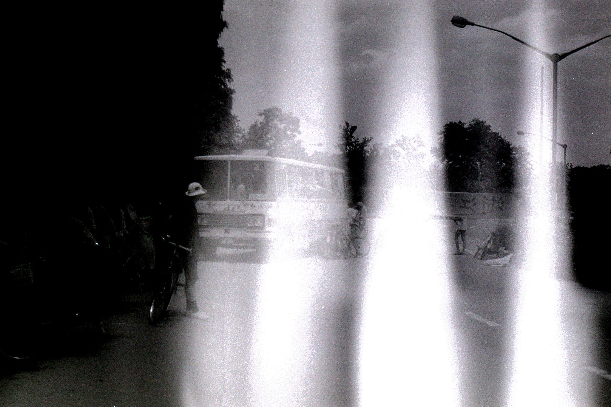 8/6/1989: 2: SW corner of Xi Hu, roadblock and painted vehicles, leaflets, money collection