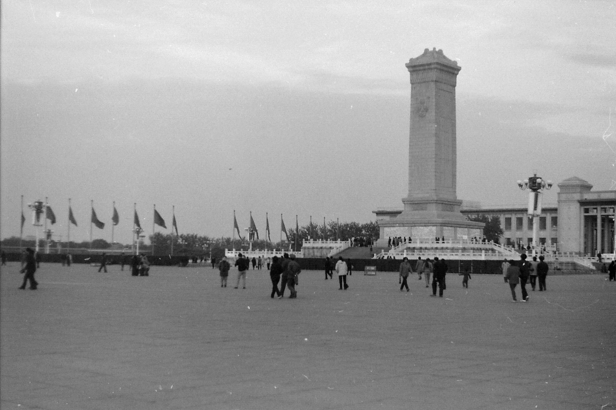 14/11/1988: 22:  Tiananmen Square