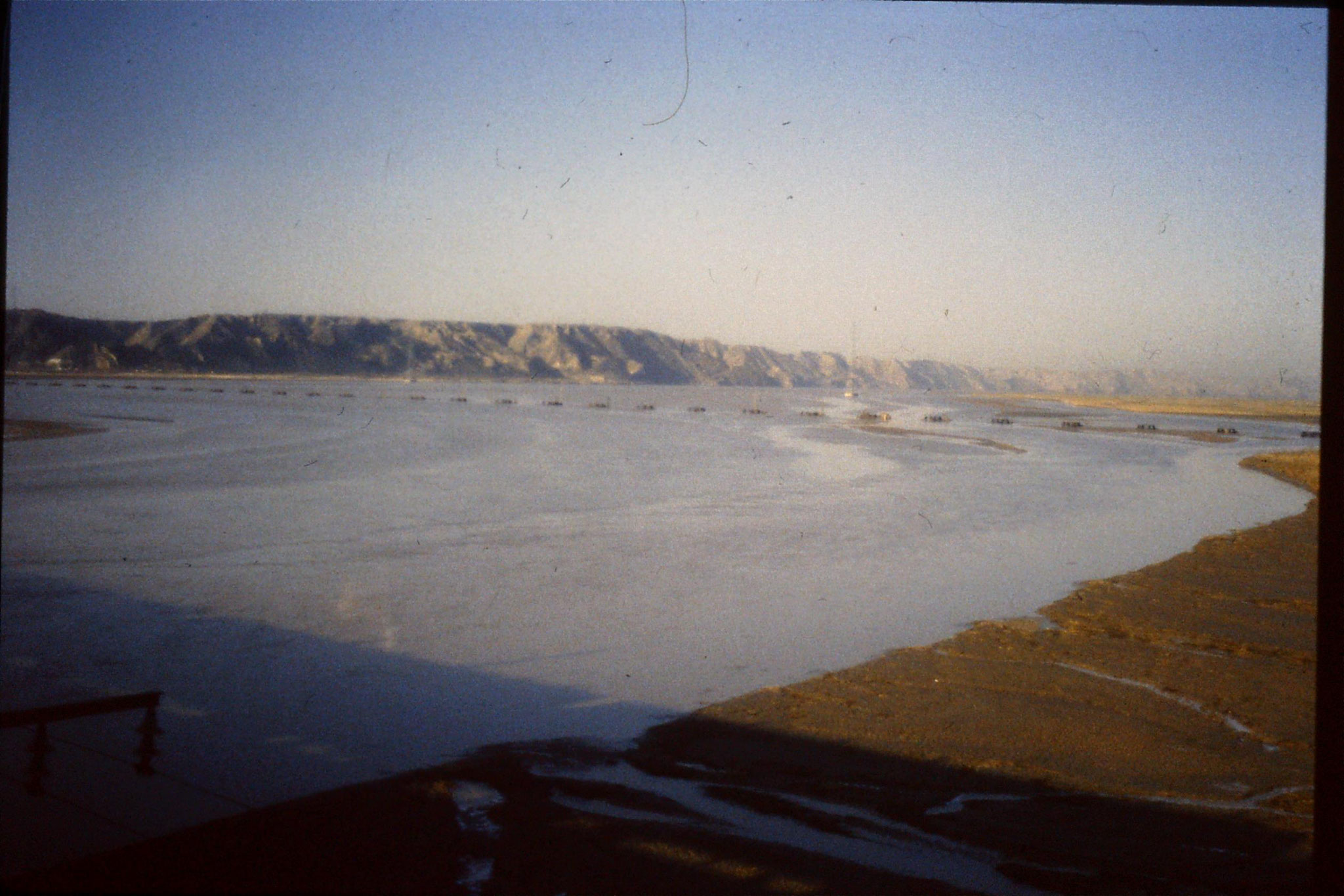 7/3/1989: 1: Journey Xian to Beijing, 0818 Yellow River