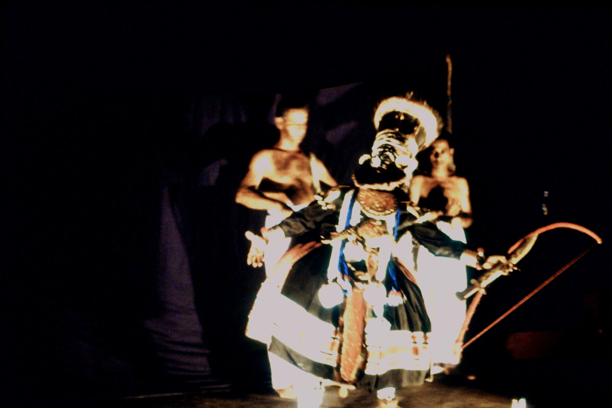 106/21: 24/2/1990 Erkunaculum - See India Foundation - Kathakali Dance