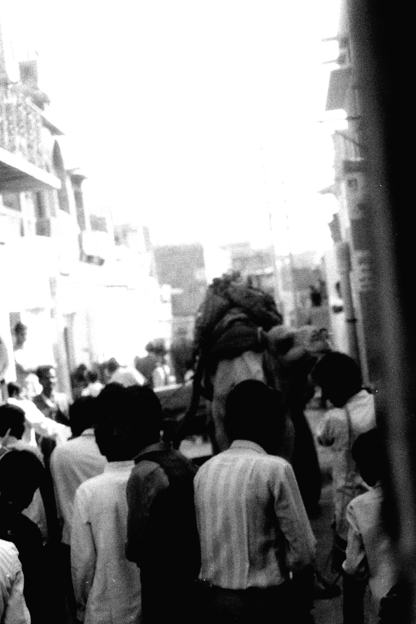 3/12/1989: 33: Jaisalmer camel and wedding procession