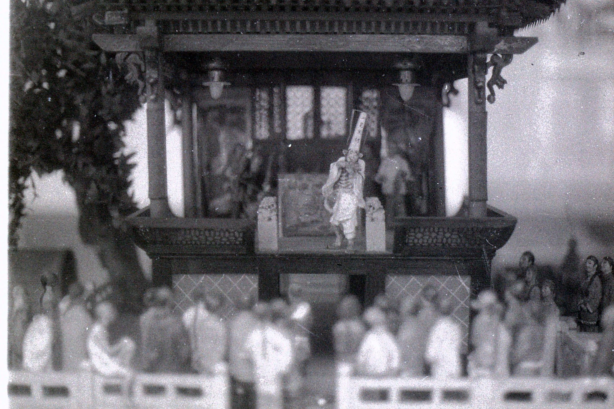 27/6/1989: 33: Shaoxing, model scene at Liu Xun memorial