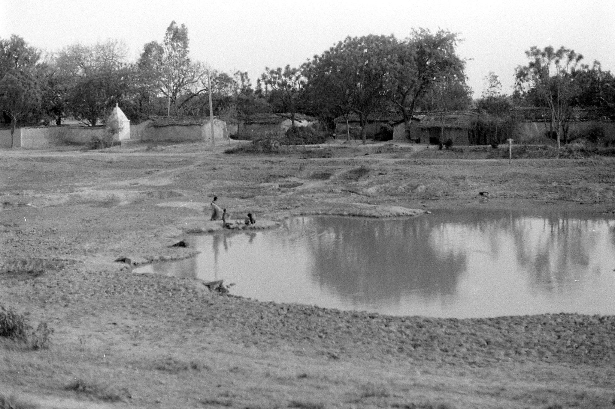 6/4/1990: 6: East of Allahabad