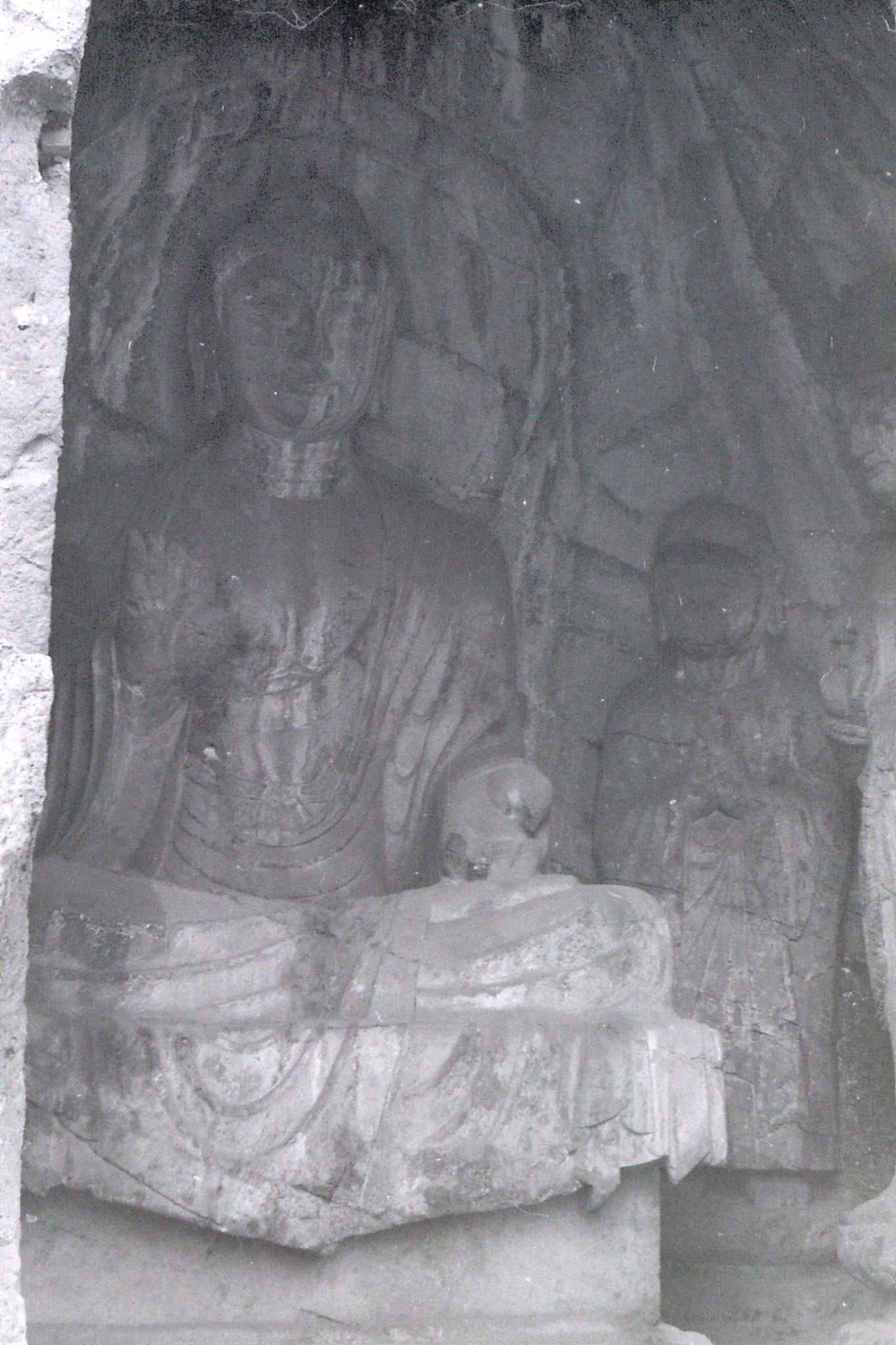 28/2/1989: 5: Luoyang Longmen Caves Bingyang Caves