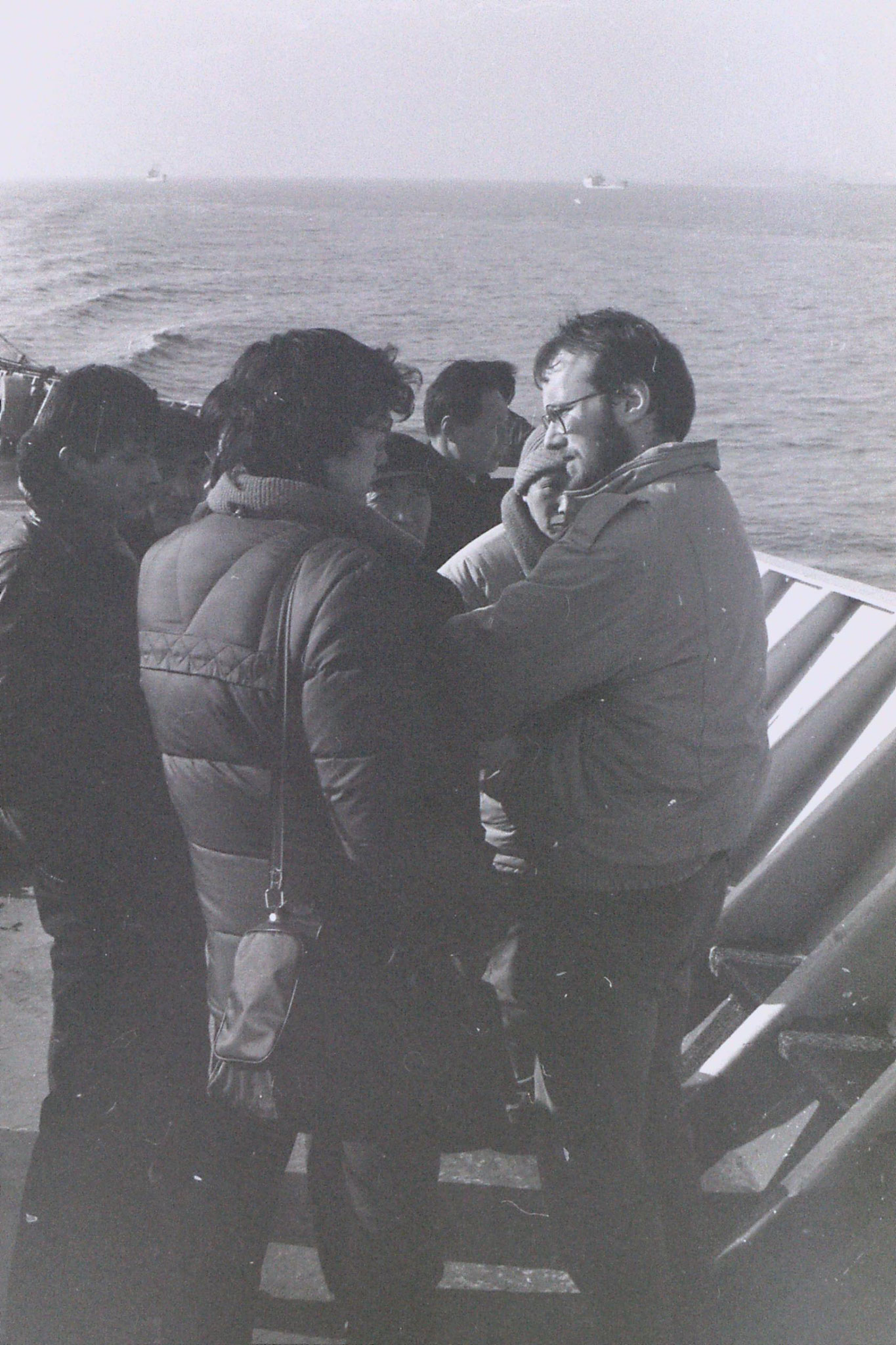 12/2/1989: 11: pictures on boat from Shanghai to Qingdao
