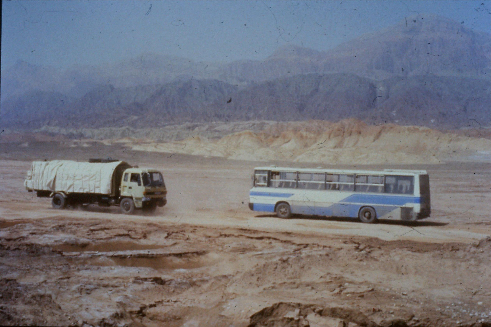 6/9/1989:13: our bus going over bumpy ground