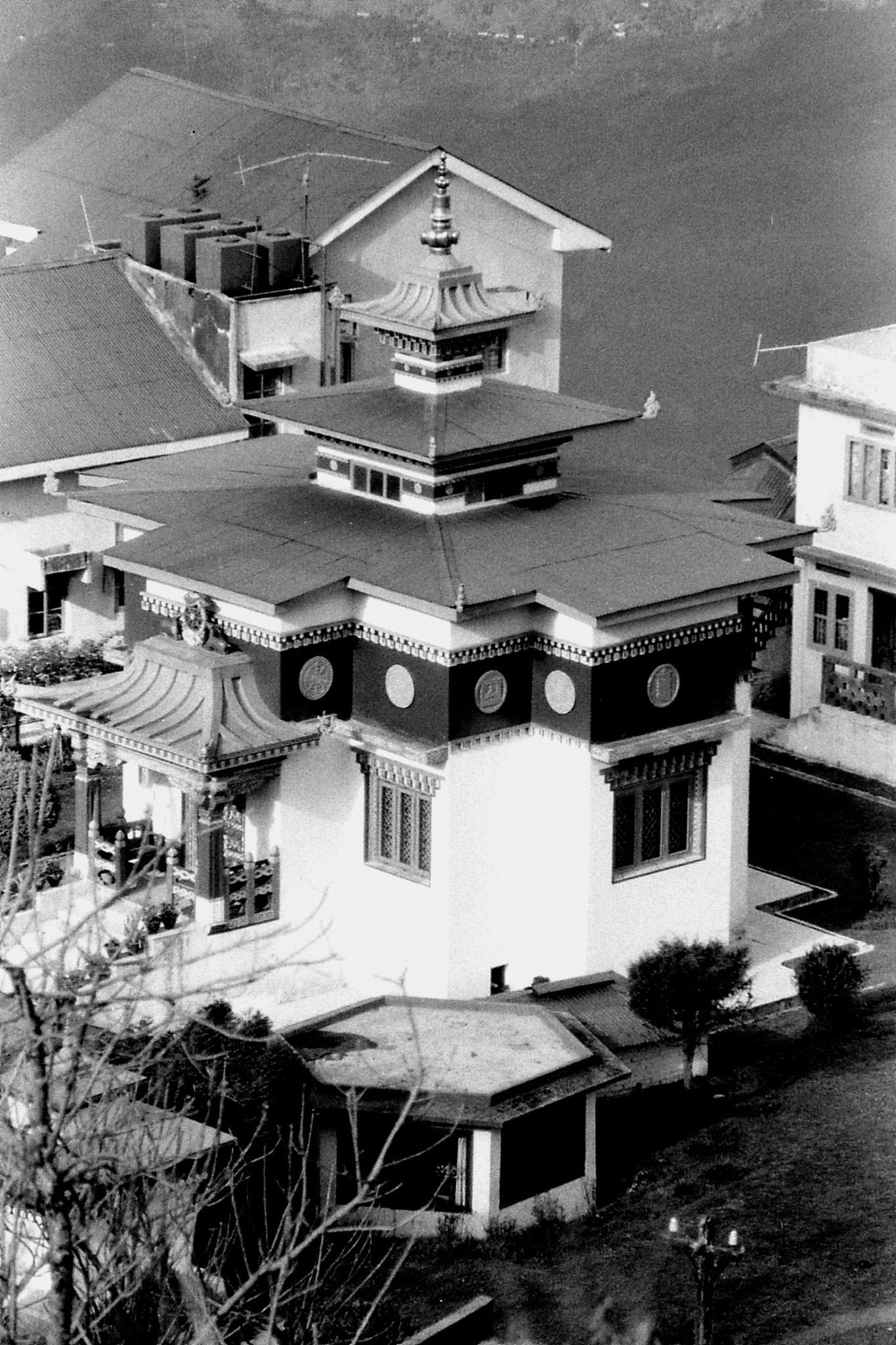 1/5/1990: 4: Darjeeling small monastery