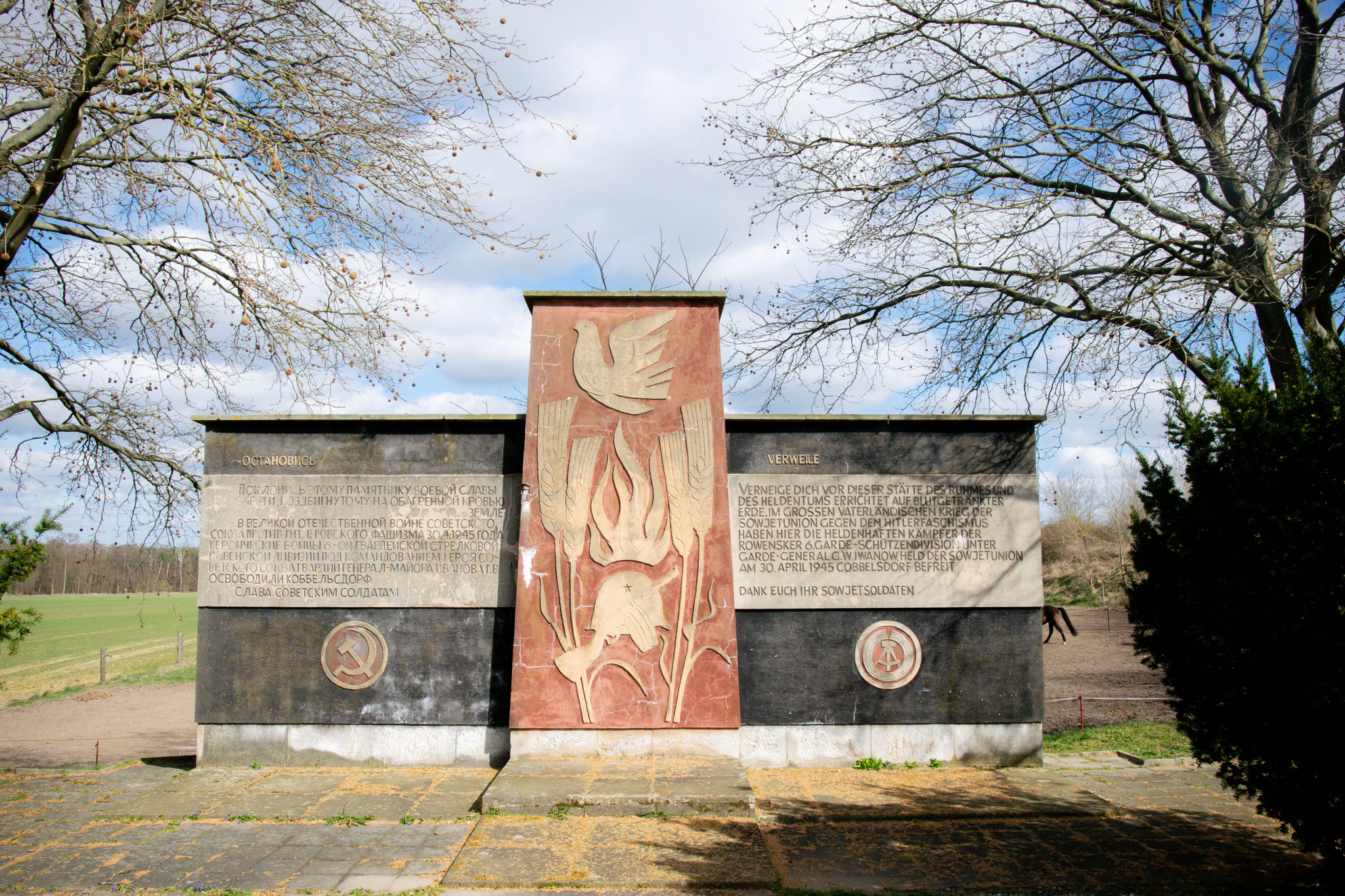 Cobbelsdorf: Denkmal der Befreiung 1945