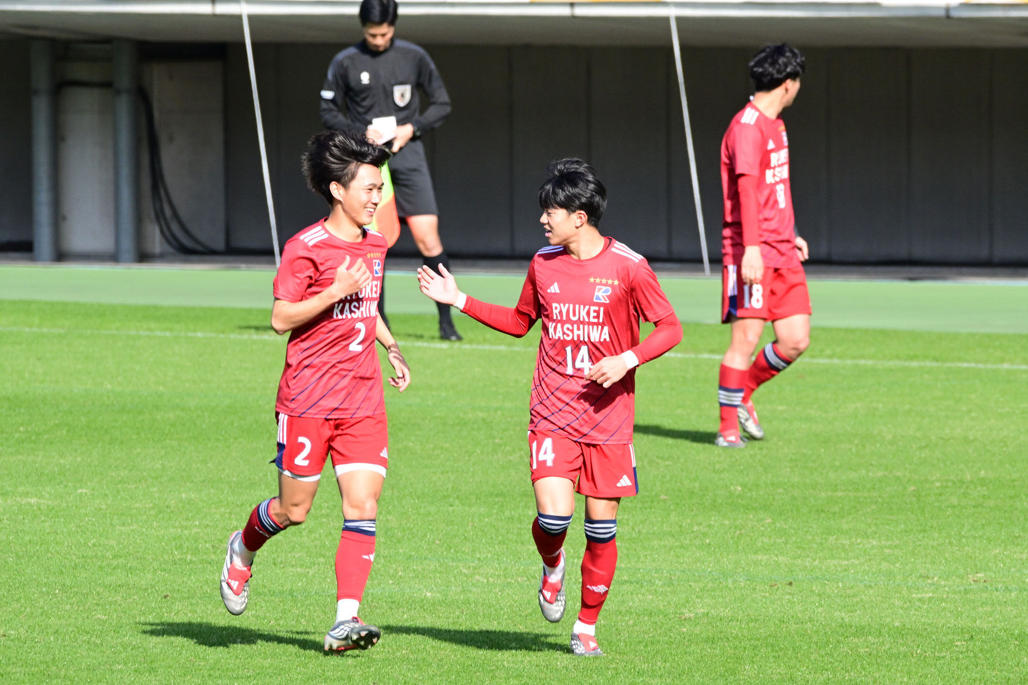 ホーム - 流通経済大学付属柏高等学校サッカー部父母会応援ホームページ