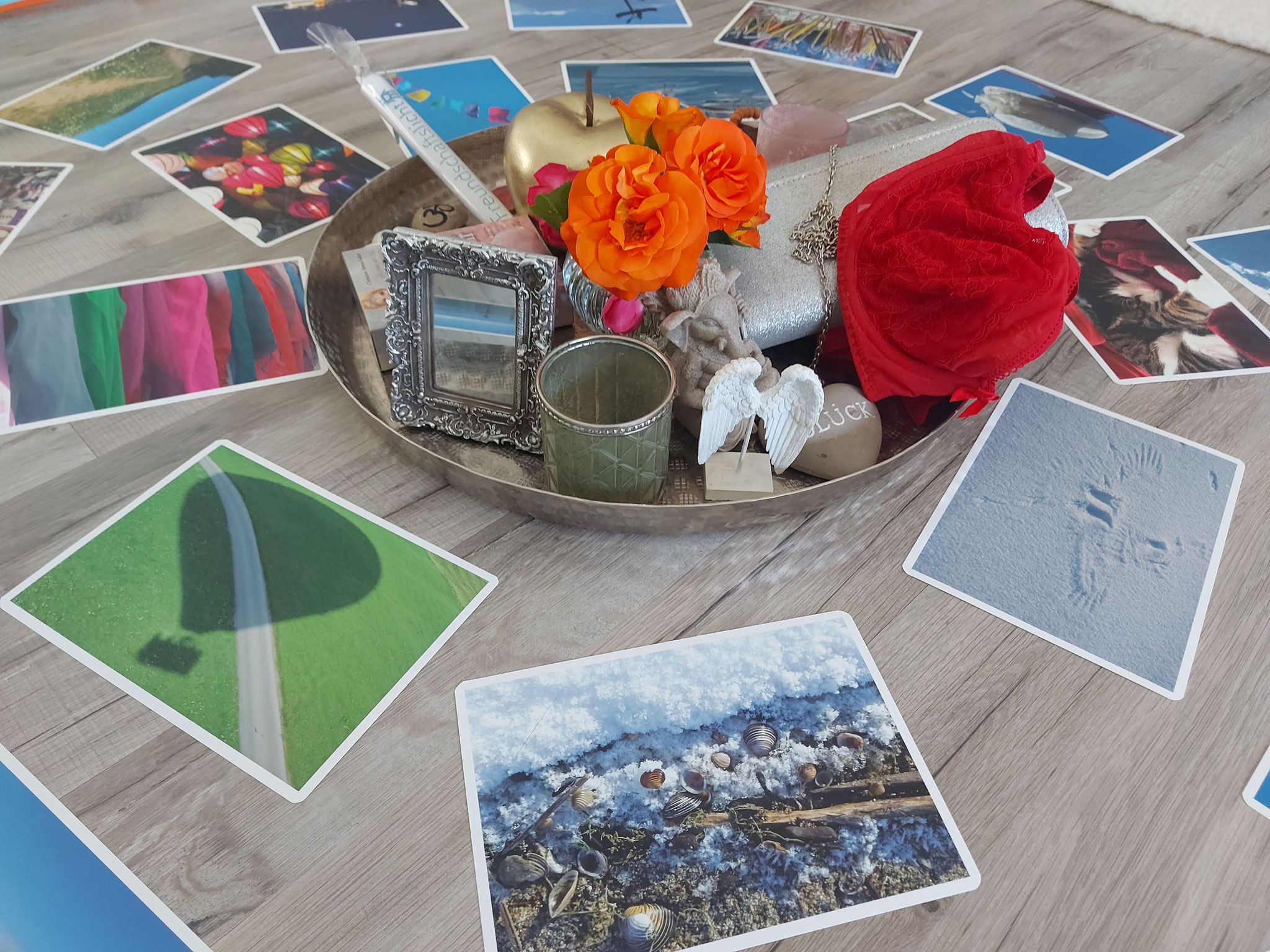 Workshop Yoga und Coaching zur WEIBLICHKEIT - MITTENDRIN Mai 2022