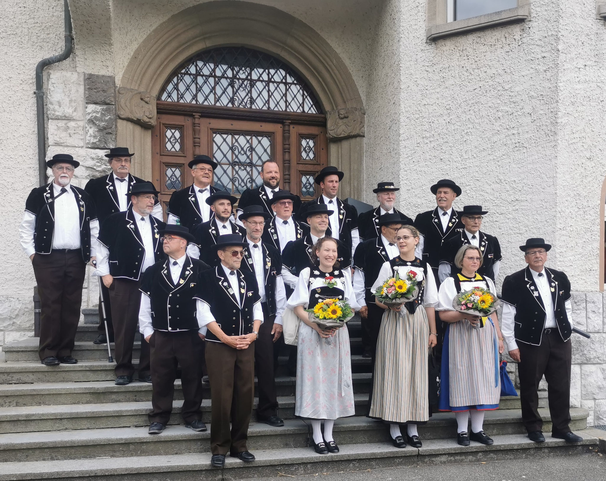  Foto zu Eidg. Jodlerfest Zug 2023 - Jodlerdoppelquartett Rothrist 