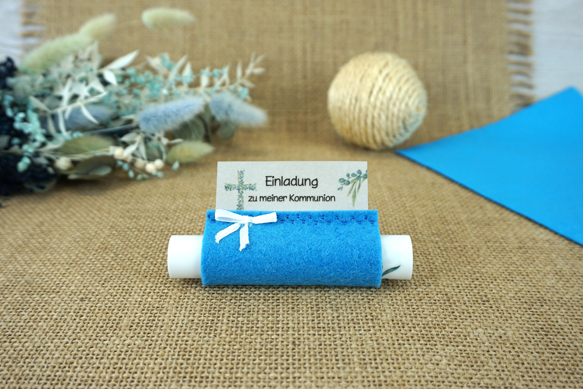 Design Eukalyptus-Kreuz - Filz Blau  - mit Schleife