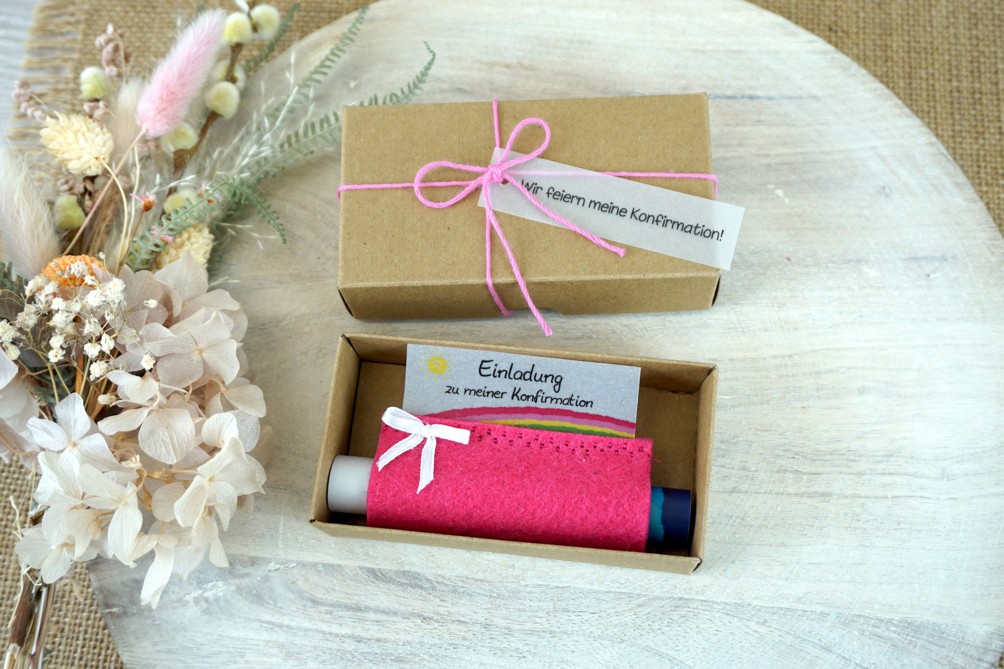 Separat zu bestellen: Verpackung mit einem farblich passendem Geschenkband und Anhänger!