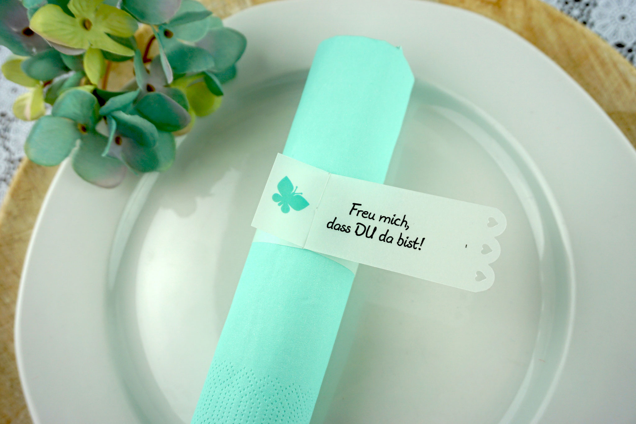 Serviettenring Design Schmetterling, Farbe Mint, Randabschluss Wellenrand
