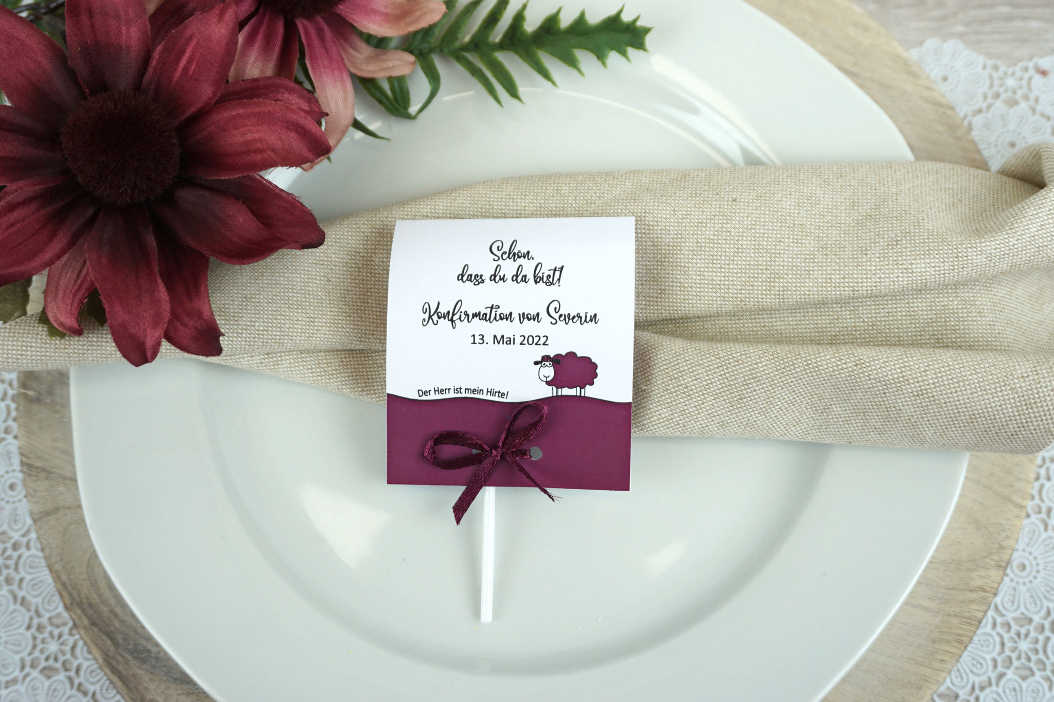 Lutscherkarte Design Schaf Farbe Beere