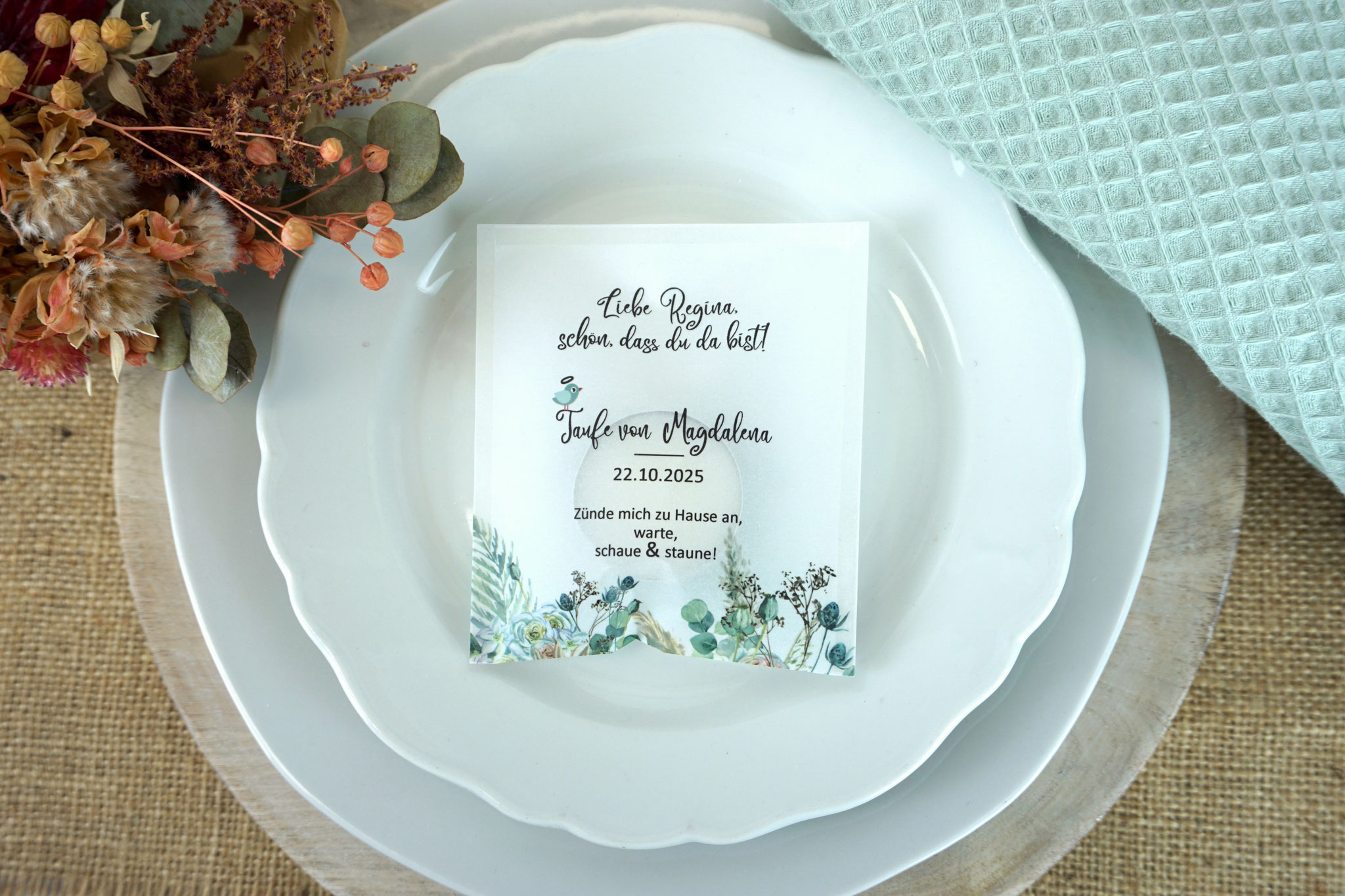 Lichtbotschaft als Platzkarte Design "Boho", Schrift Camellia