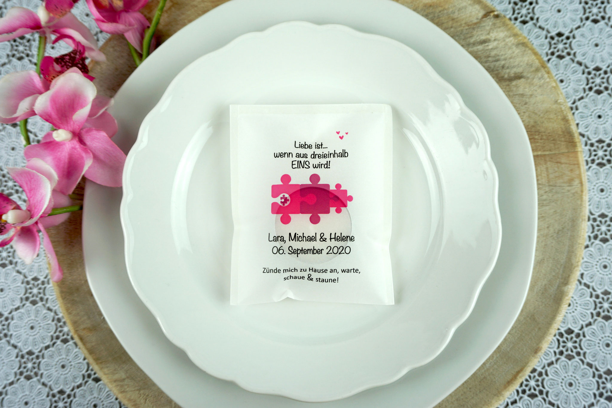 Eine Familie heiratet - Licht-Botschaft Design "Puzzle", Farbe Pink