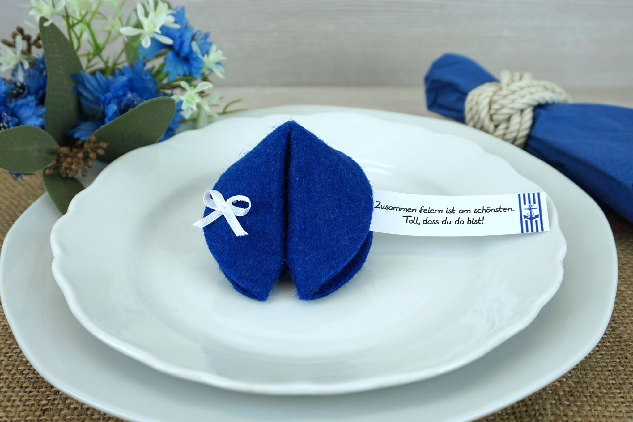Filzkeks klein Royalblau, Fähnchen Design "Anker"