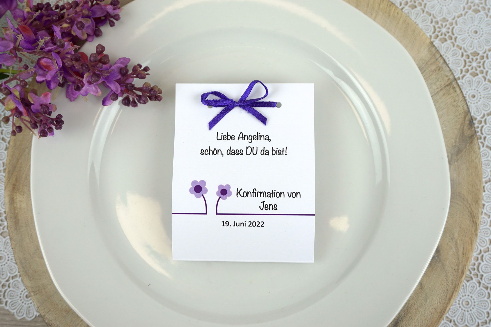Fruchtgummikarte Design Blümchen Lila