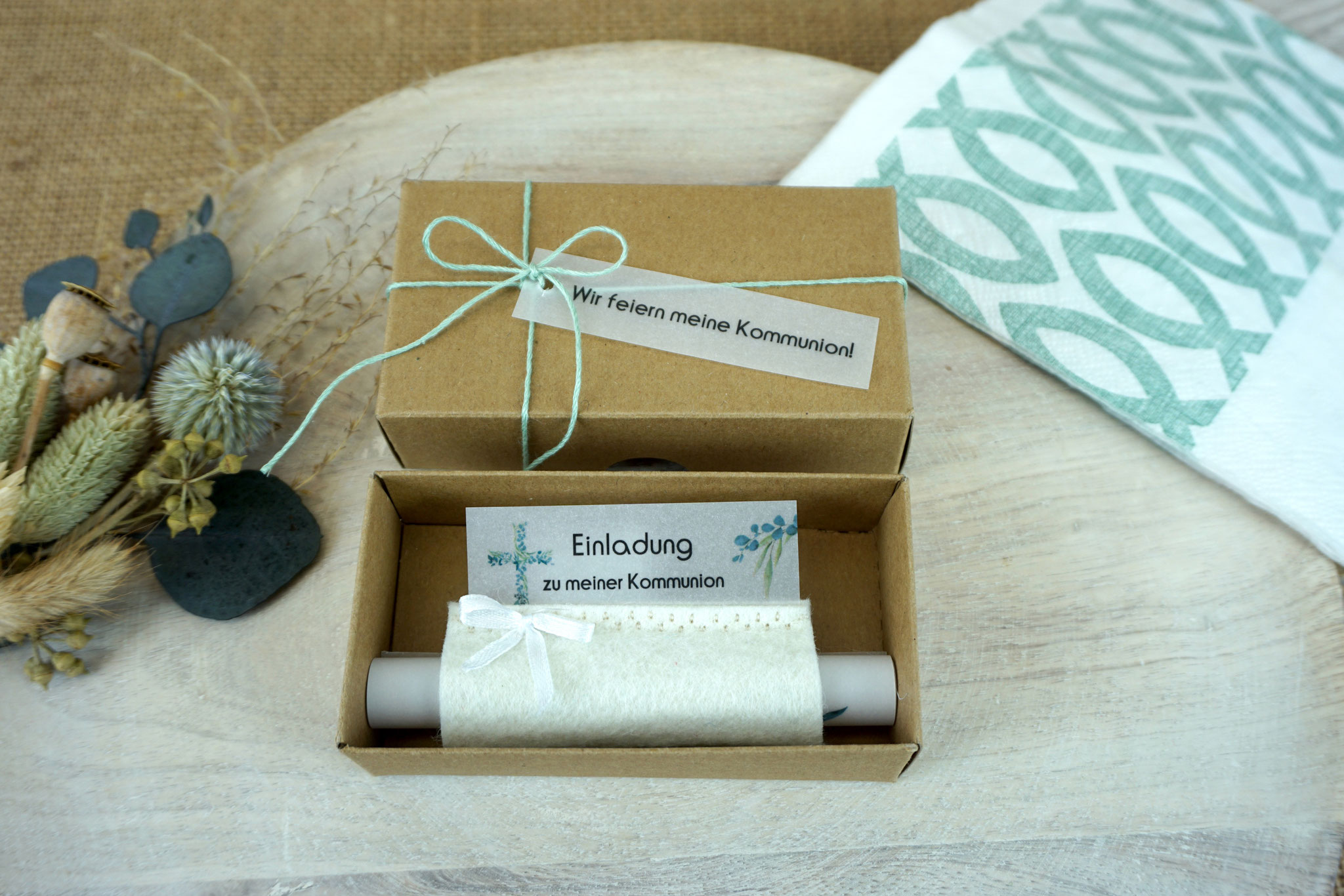 Design Eukalyptus-Kreuz - Filz Beige - mit Schleife - mit Verpackung/Anhänger
