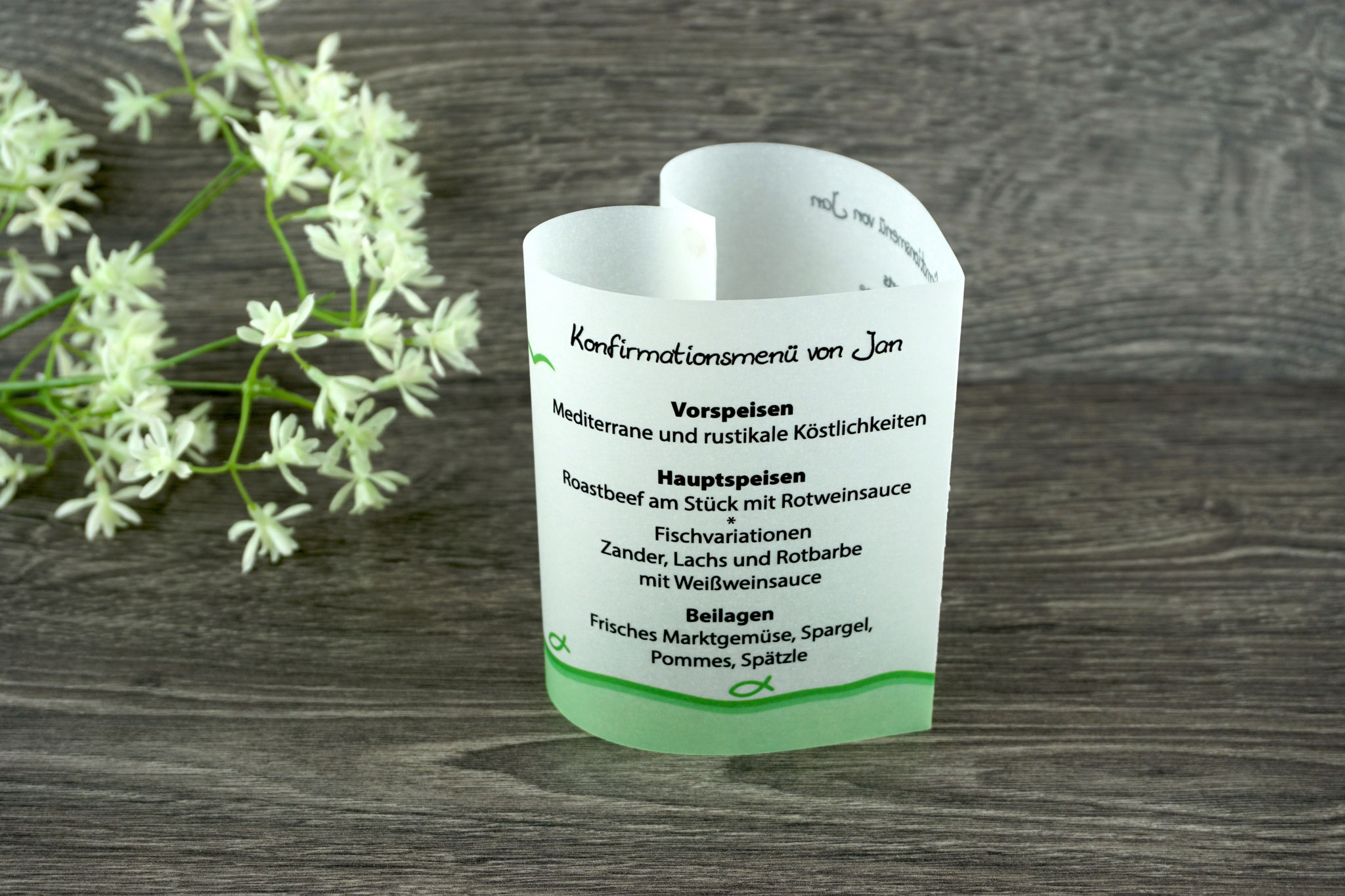 Menükarte Herzform 10,5cm, Design Fisch Silhouette Apfelgrün
