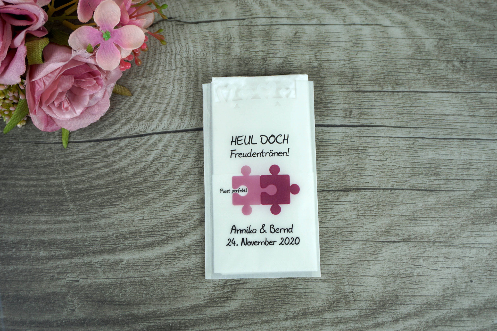 Design Puzzle, Rosenholz/Beere mit Herzrand