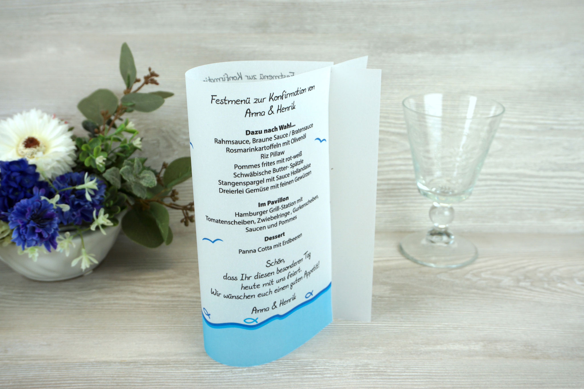 Menükarte Fischform, Design Fisch Silhouette Blau