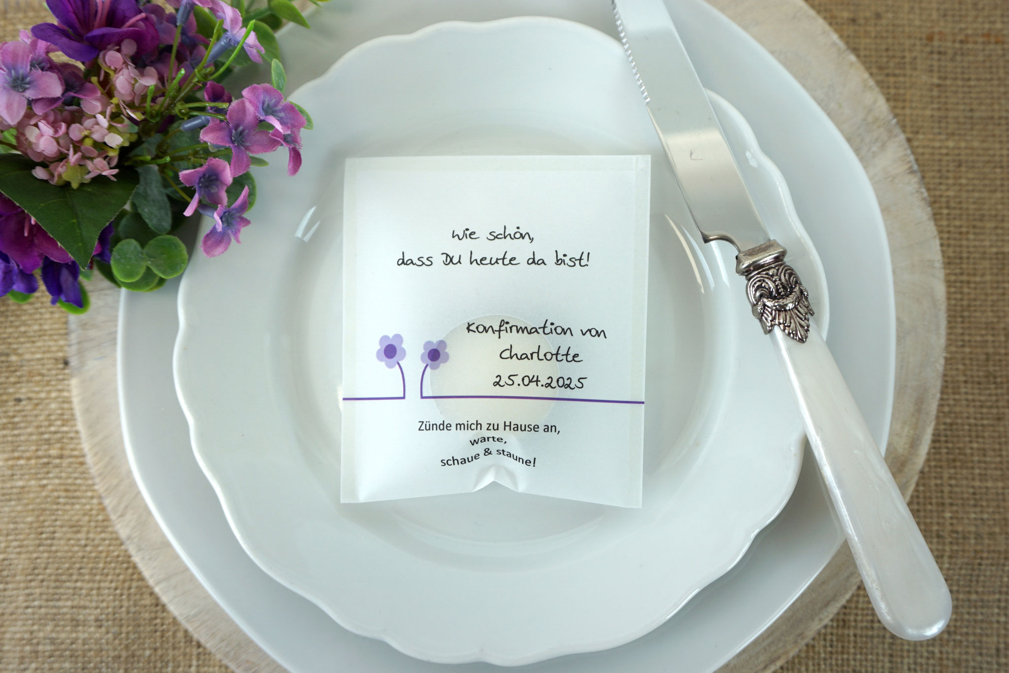 Licht-Botschaft  Design: Blümchen Lila