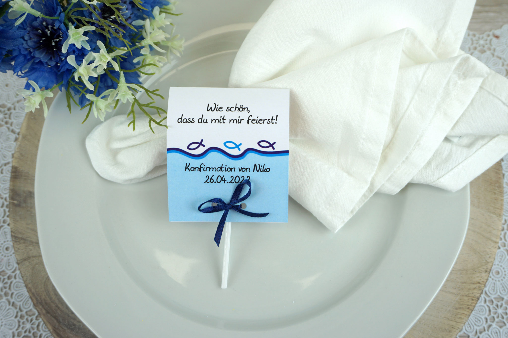 Lutscherkarte Design Fisch Silhouette Farbe Royalblau