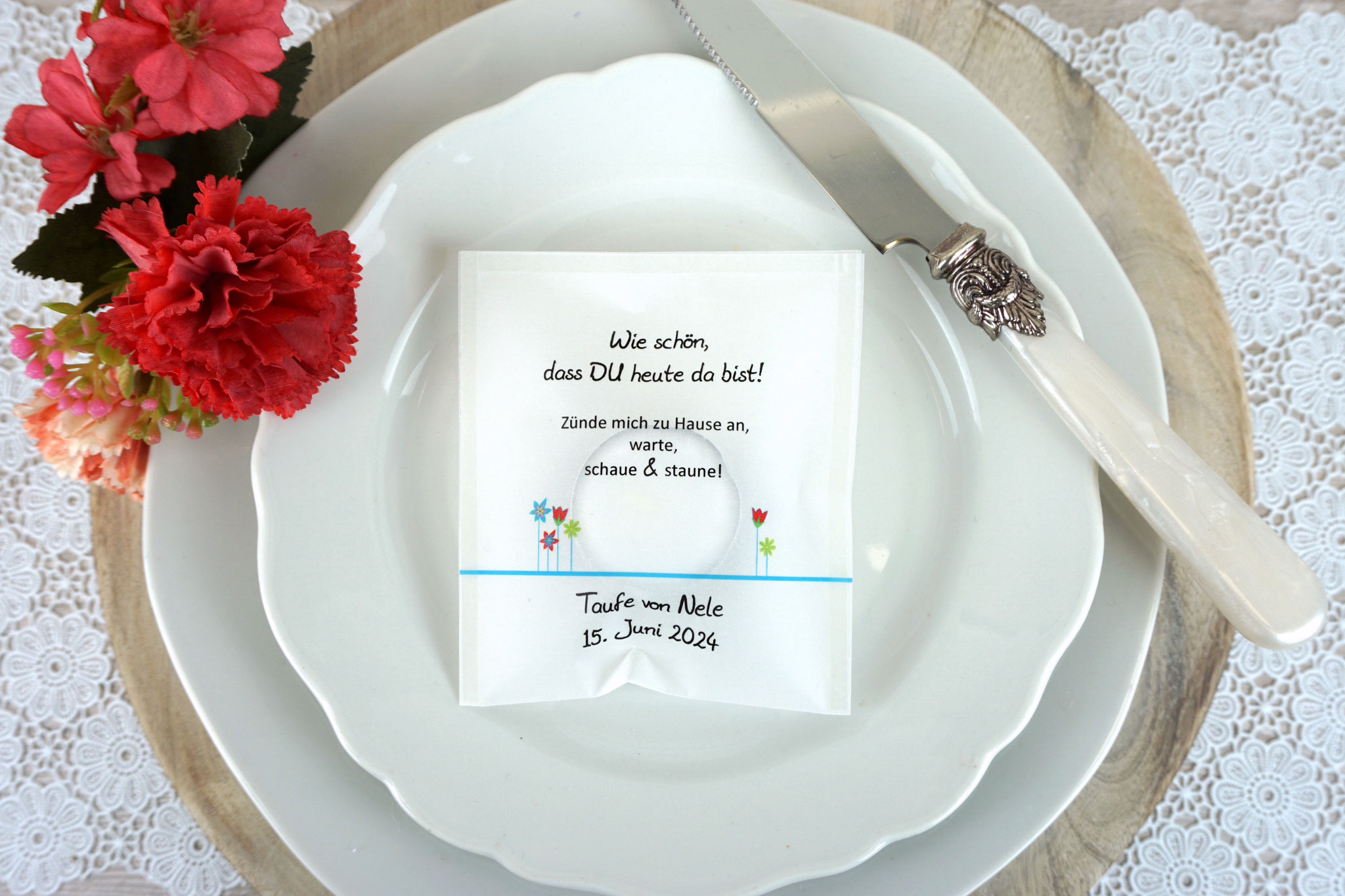 Lichtbotschaft Design "Blumenwiese" Blau, Schrift Julius B Thyssen