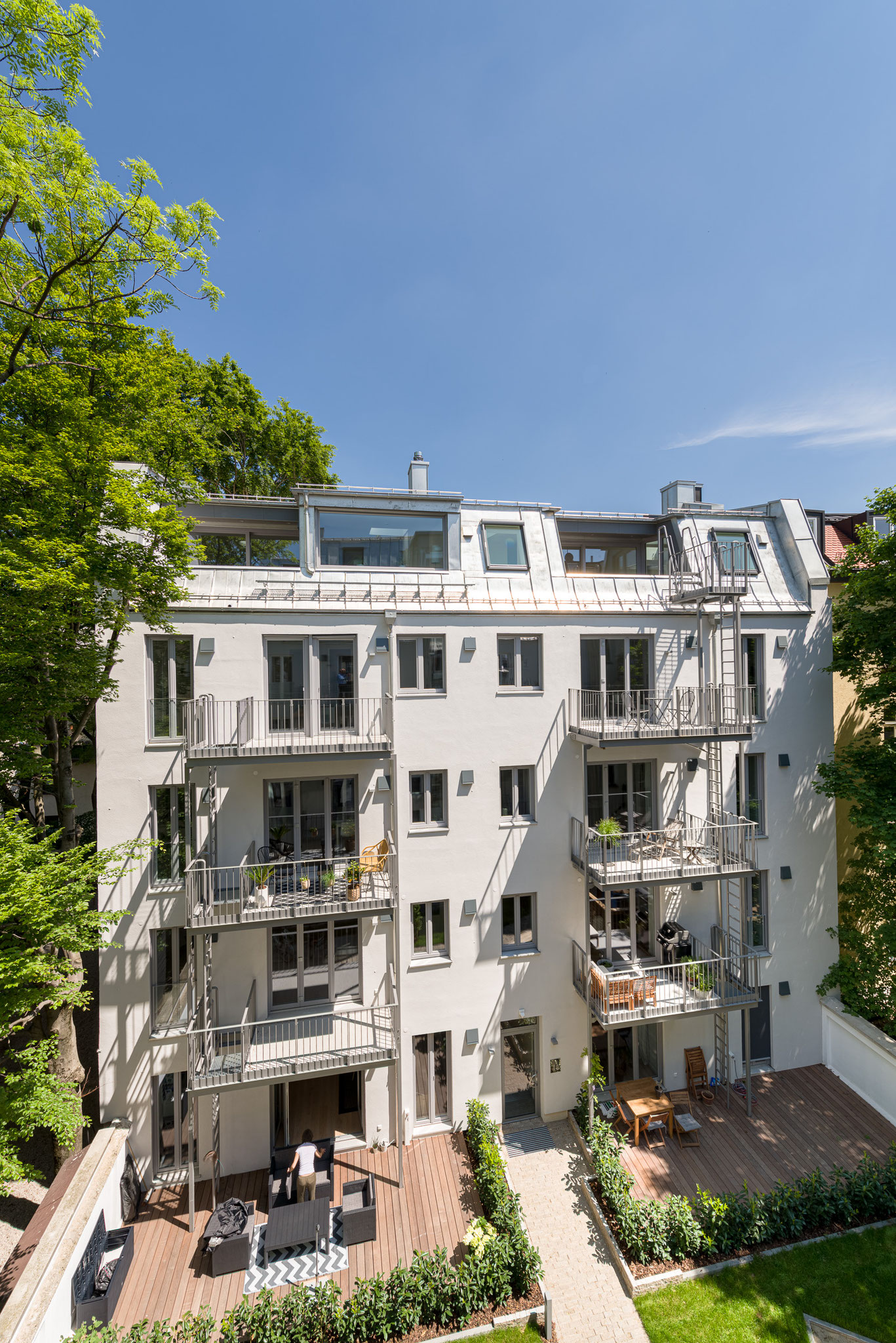 HAIDHAUSEN – 7 WOHNUNGEN IN MODERNISIERTEM ALTBAU-ENSEMBLE – VERMIETET