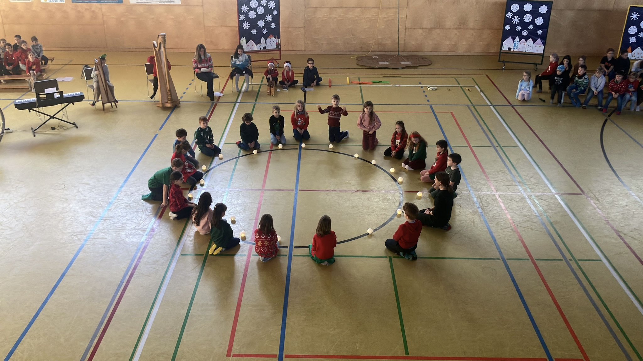 Adventfeier der zweiten Klassen