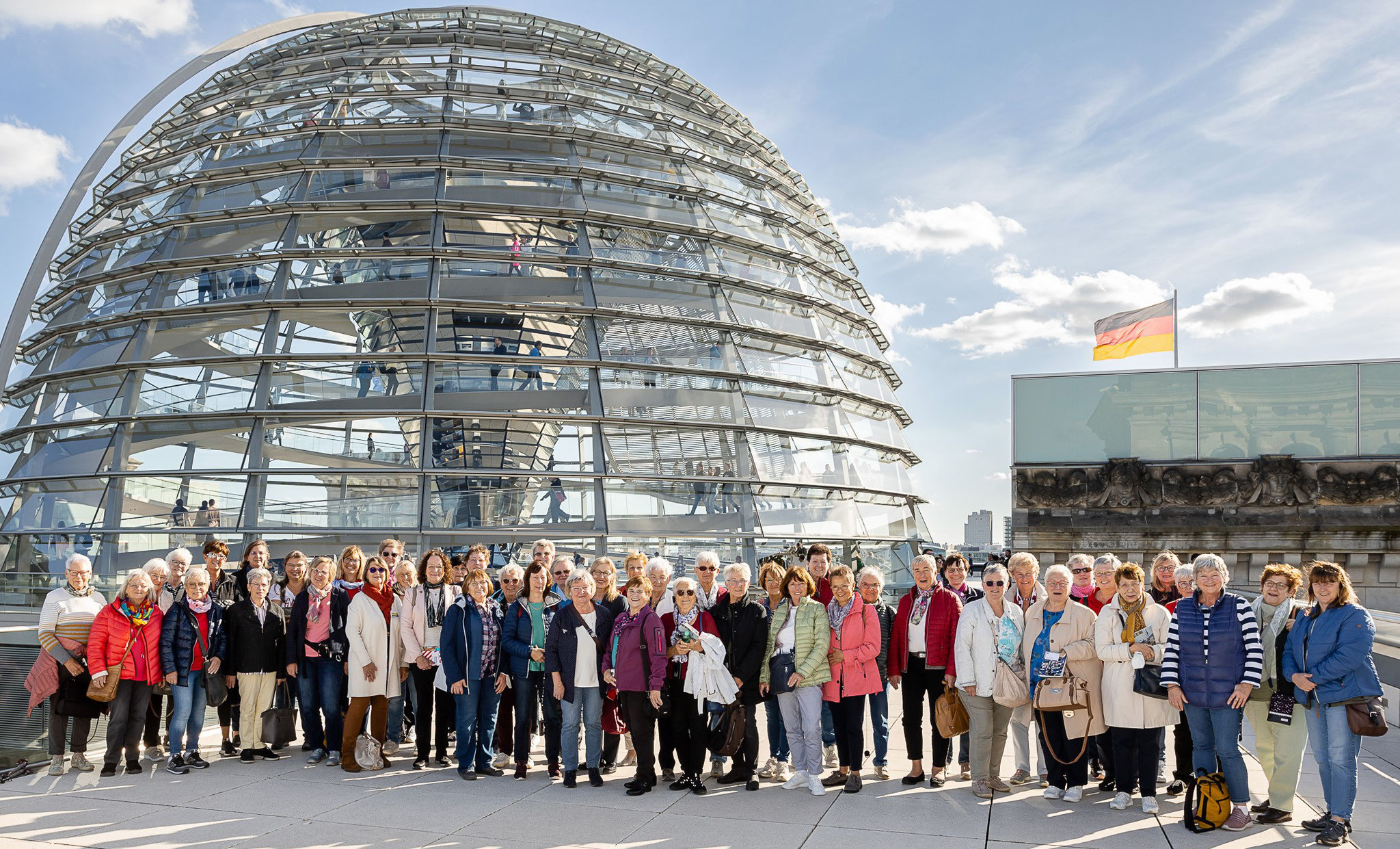 Da durfte der Bundestag und die Begehung der Kuppel auf dem Reichstagsgebäude nicht fehlen.