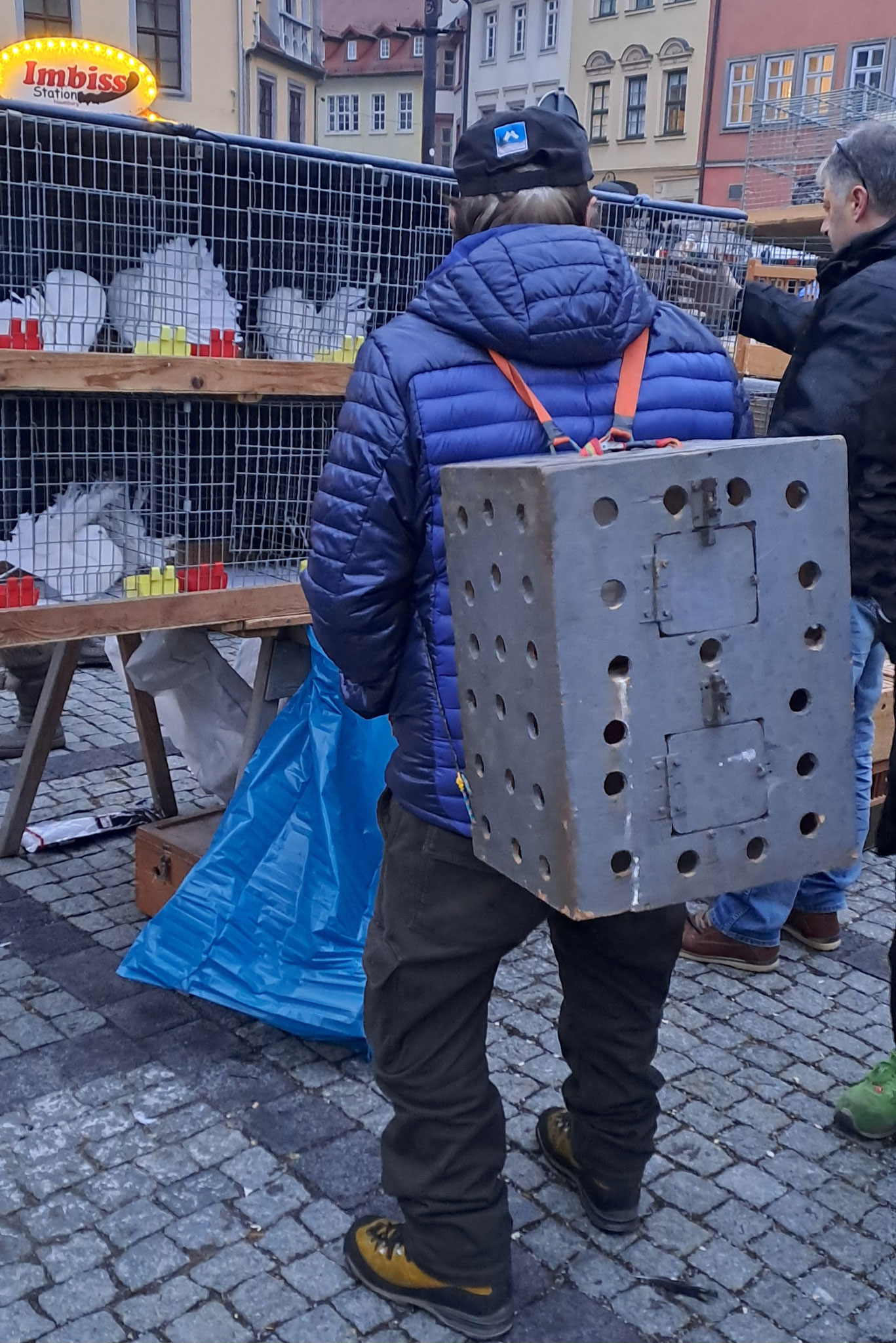 Käfigrucksack?