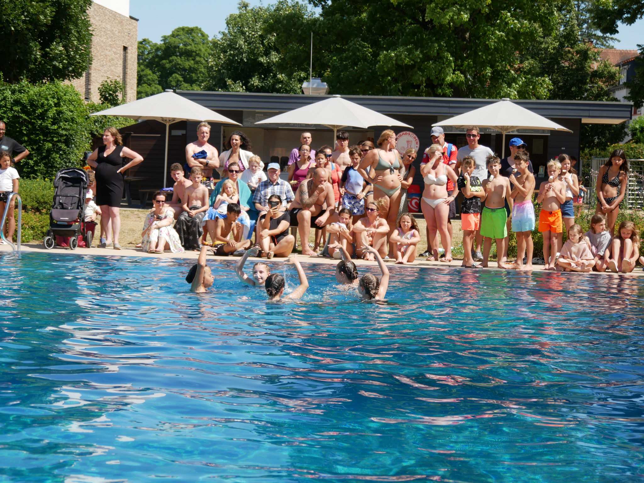 Synchro-Schow
