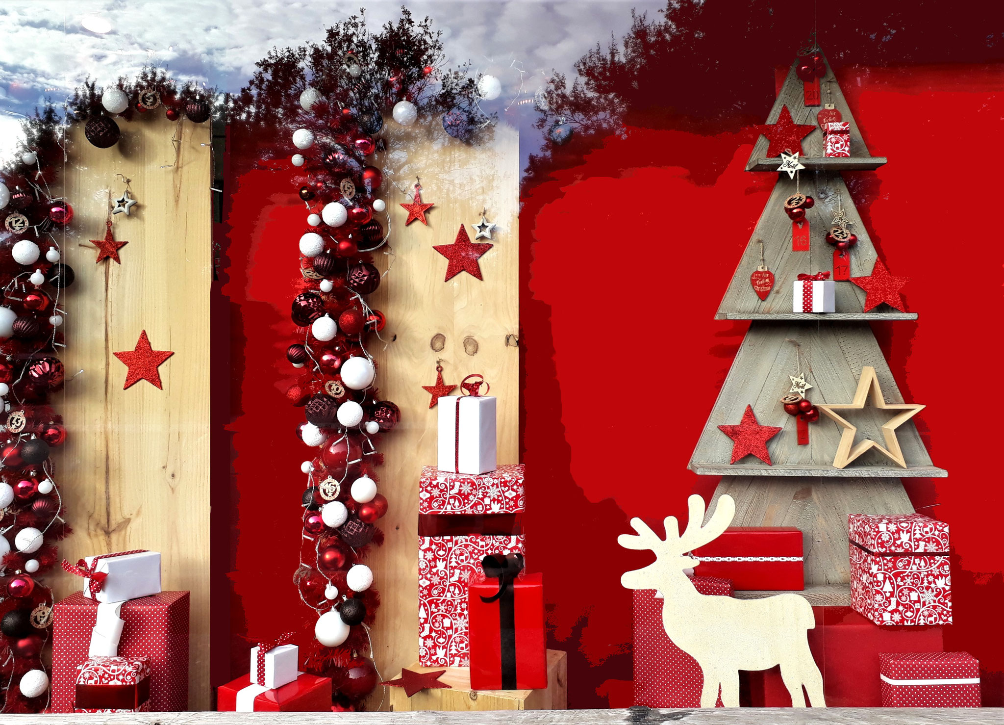 Vitrines de noël Bordeaux rachel lesse atelier totem vitrine