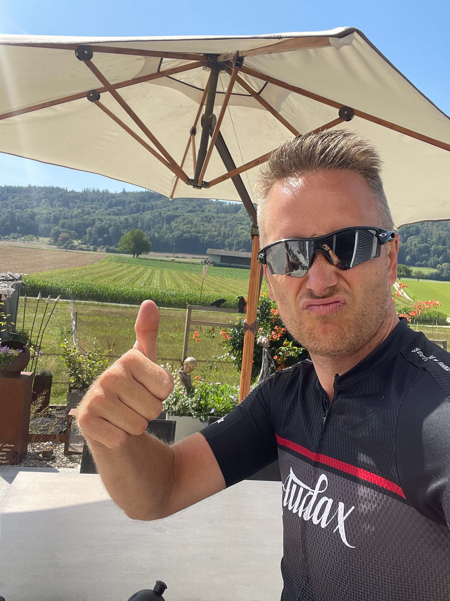 Der "AUDAX Papi" aka "Fürst der Finsternis" aka Thomas - Er war schon oft "The Guilty One". Einer muss ab und zu den Assi im Team spielen