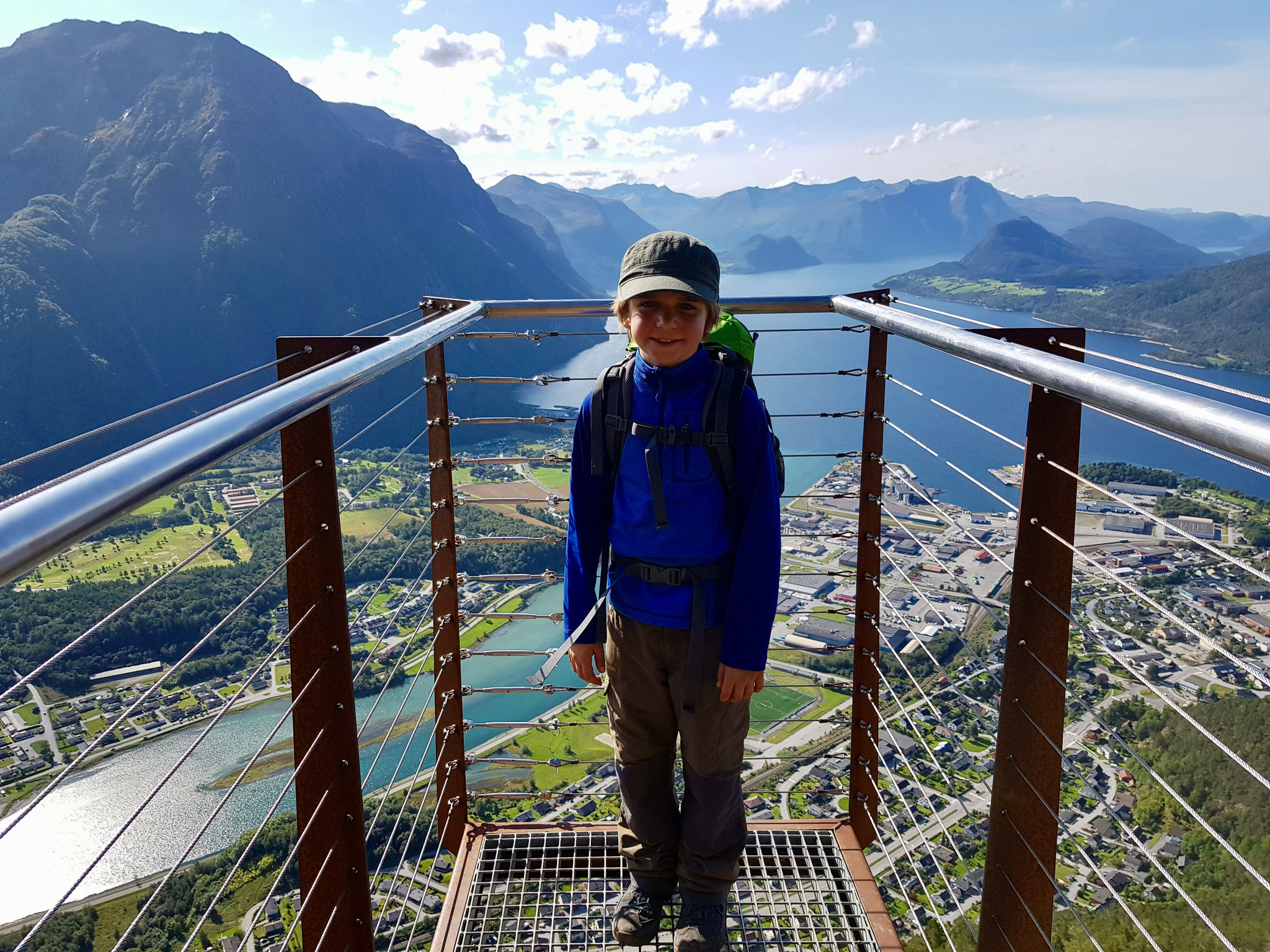 Die Aussichtsplattform, eigentlich die am wenigsten beindruckende Stelle entlang des Romsdalseggen.