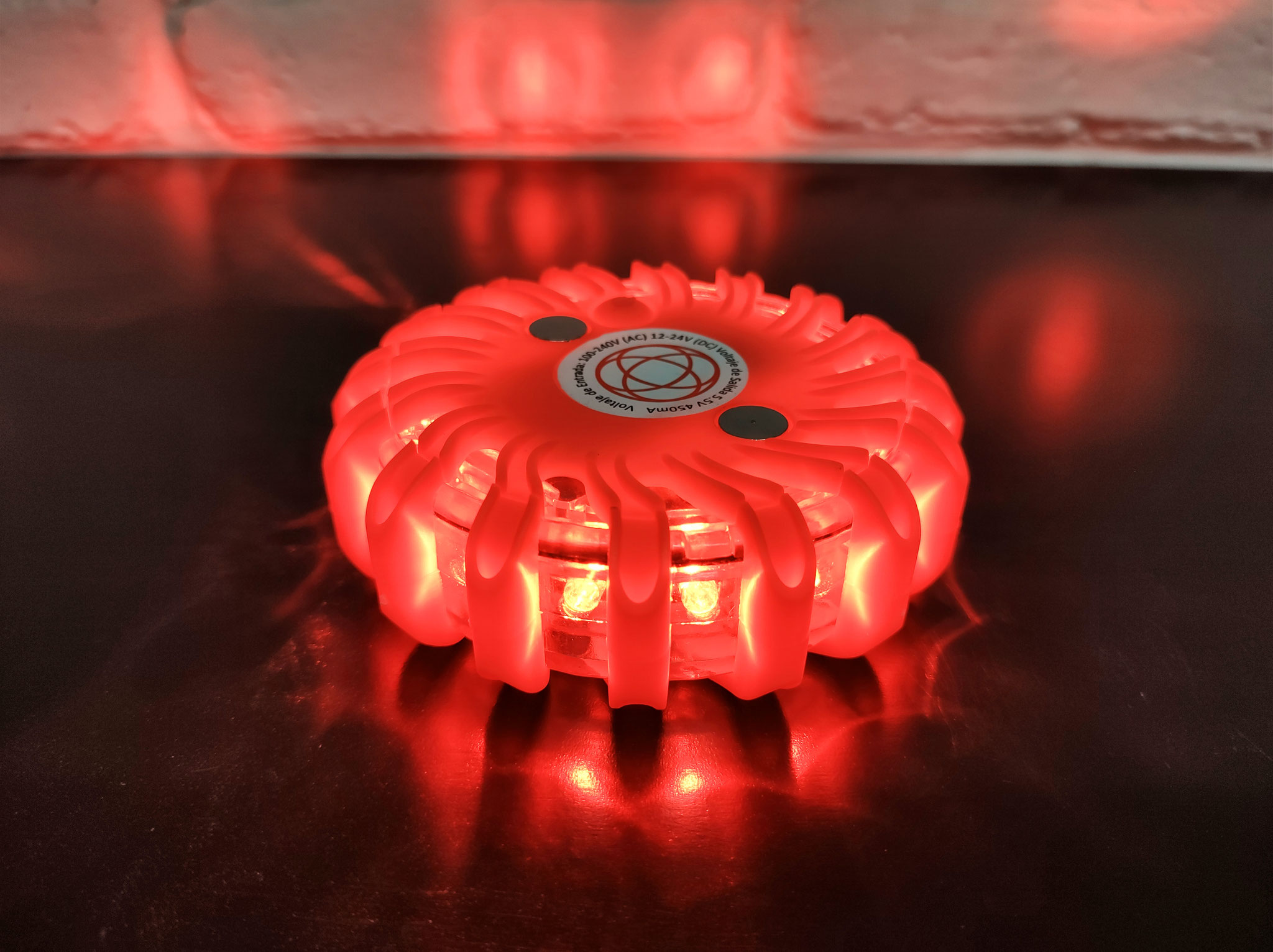 Bengala LED Roja Encendida