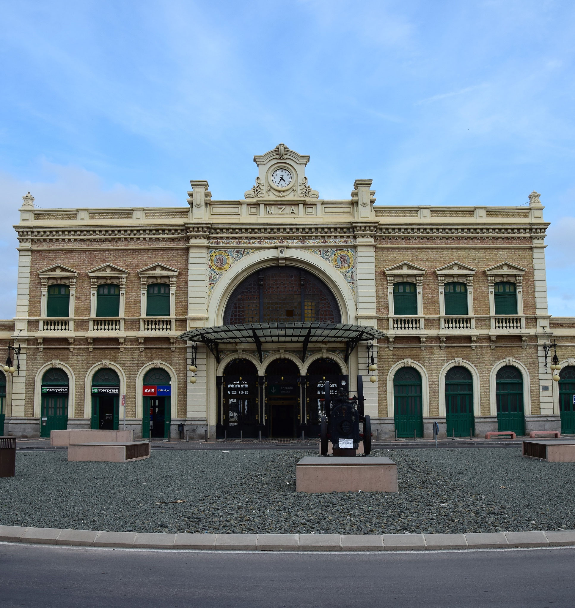 Estación de Cartagena - Der Bahnhof Cartagenas